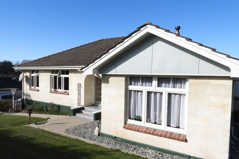 Photo of property in 62 Perth Street, South Hill, Oamaru, 9400
