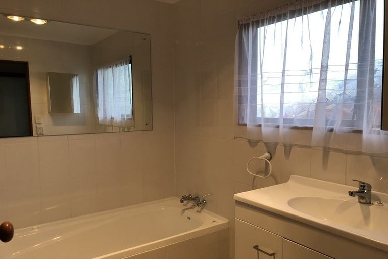 Photo of property in 2/7 Crawford Crescent, Te Kamo, Whangarei, 0112