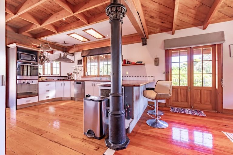 Photo of property in 15 Poplar Avenue, Raumati South, Paraparaumu, 5032