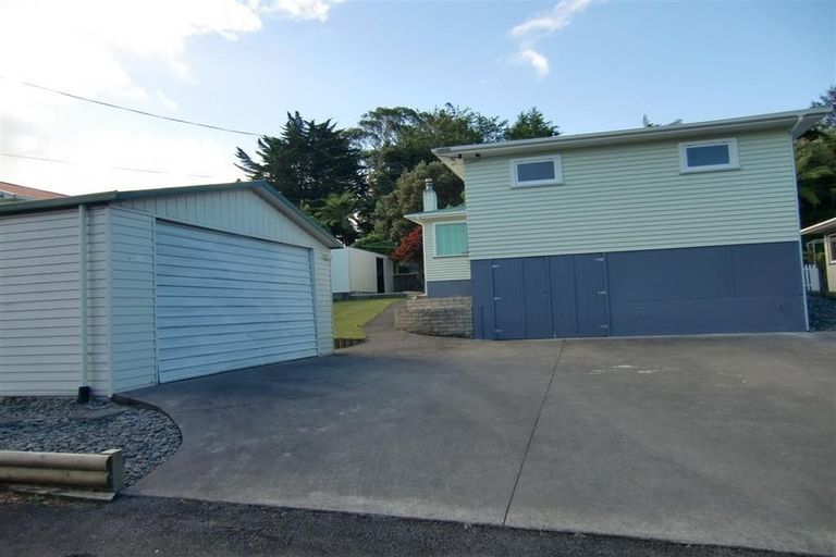 Photo of property in 6 Hillside Crescent, Westown, New Plymouth, 4310