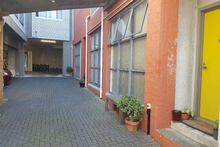 Photo of property in Hopper Street Apartments, 6/20 Hopper Street, Mount Cook, Wellington, 6011