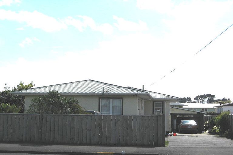 Photo of property in 142 Puriri Street, Castlecliff, Whanganui, 4501