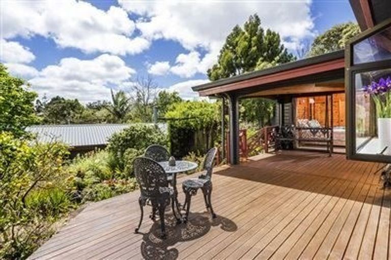 Photo of property in 7 Traffic Road, Greenhithe, Auckland, 0632
