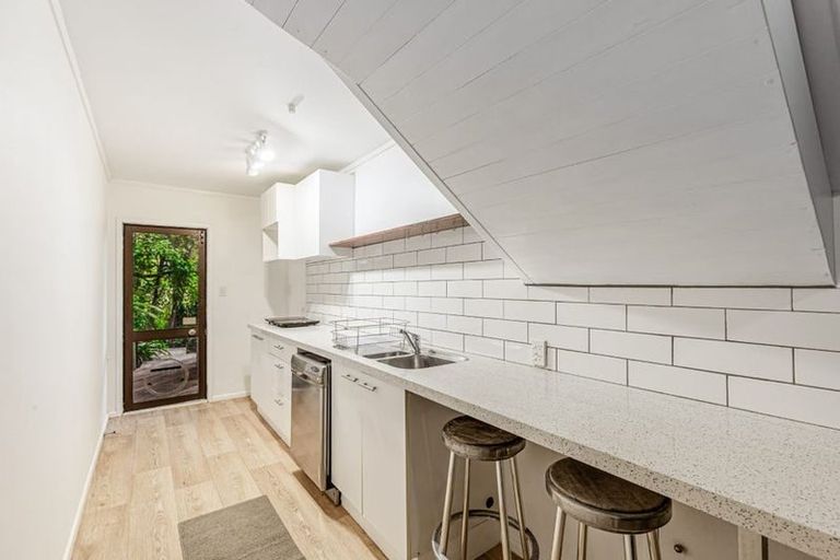 Photo of property in 15 Moorgreen Heights, Torbay, Auckland, 0630