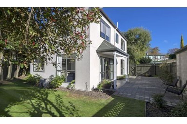 Photo of property in 3/198 Greers Road, Bryndwr, Christchurch, 8053