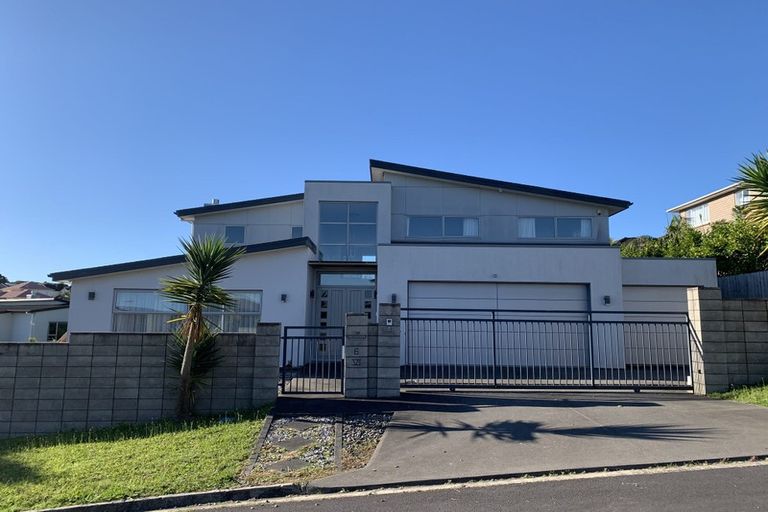 Photo of property in 6 Deele Close, Pinehill, Auckland, 0632