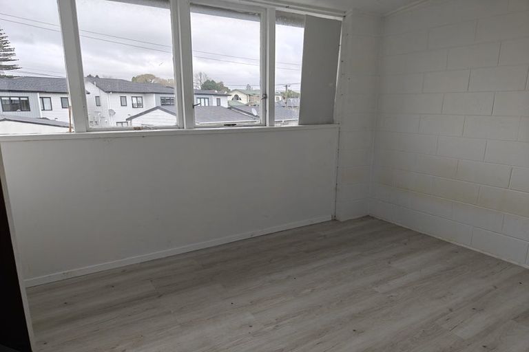 Photo of property in 1/8a Gray Avenue, Mangere East, Auckland, 2024