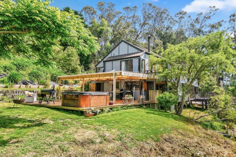 Photo of property in 235 No 2 Line, Okoia, Whanganui, 4572