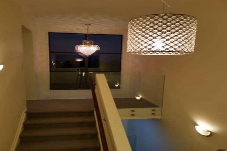 Photo of property in 13 Bangla Place, Massey, Auckland, 0614