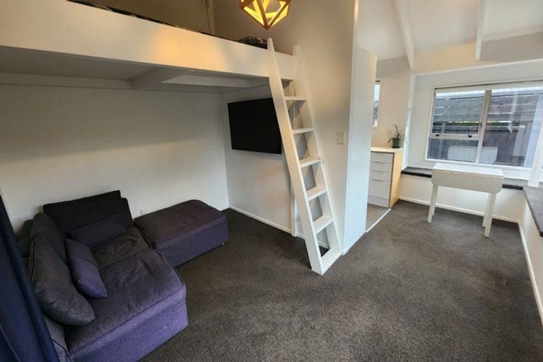 Photo of property in 32a Jennifer Street, Bryndwr, Christchurch, 8053