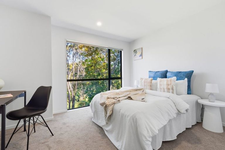 Photo of property in 26/9 Schnapper Rock Road, Greenhithe, Auckland, 0632