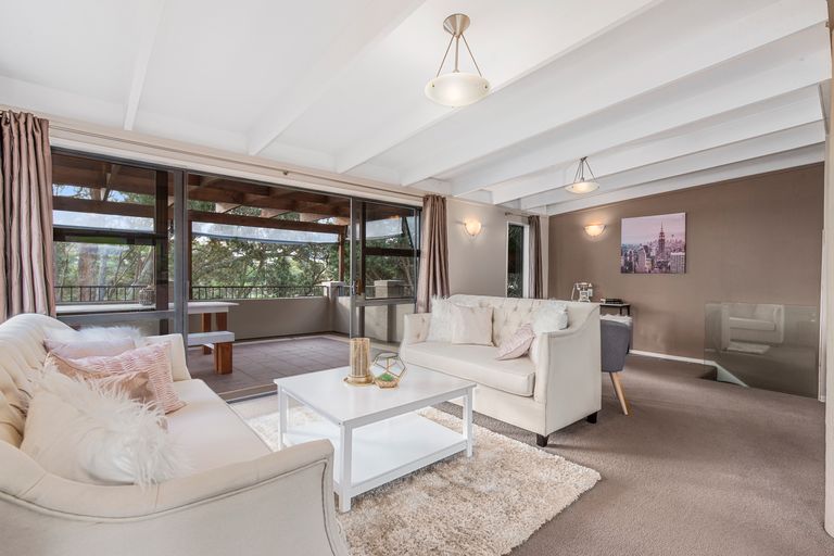 Photo of property in 29 Glencoe Road, Browns Bay, Auckland, 0630