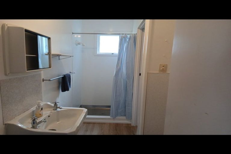 Photo of property in 12/52 Leighton Avenue, Waiwhetu, Lower Hutt, 5010