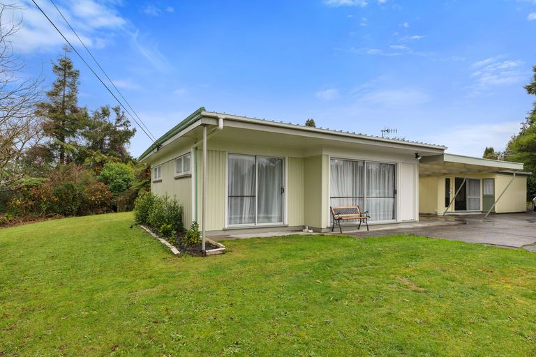 Photo of property in 21b Tirita Street, Kawaha Point, Rotorua, 3010