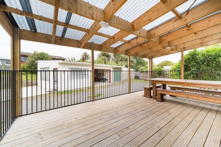 Photo of property in 3 Lena Place, Foxton, 4814