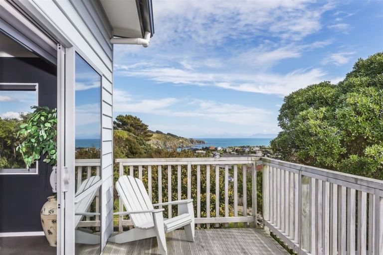 Photo of property in 143a Dimock Street, Titahi Bay, Porirua, 5022