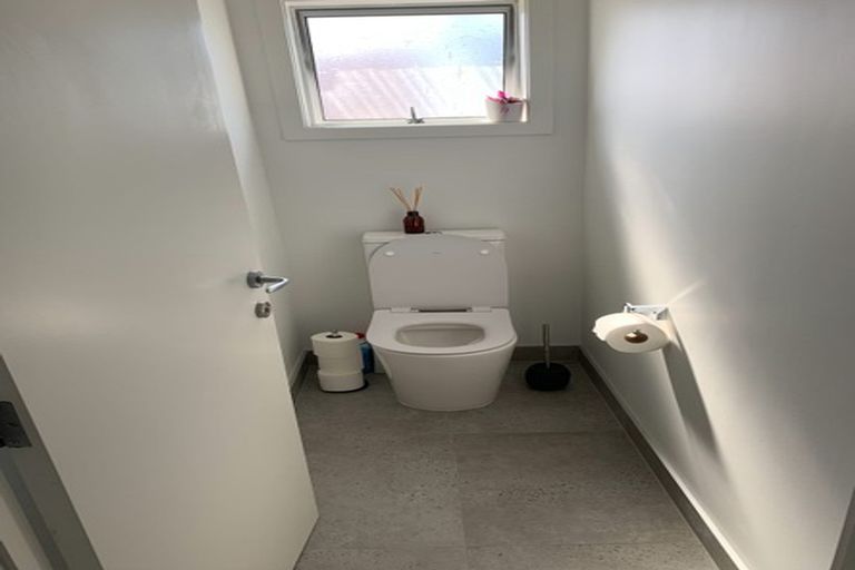 Photo of property in 2/14 Finchley Road, Torbay, Auckland, 0630