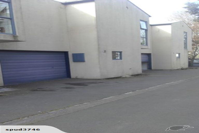 Photo of property in 2/25 Grove Road, Addington, Christchurch, 8024