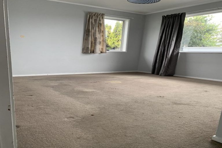 Photo of property in 357 Don Buck Road, Massey, Auckland, 0614