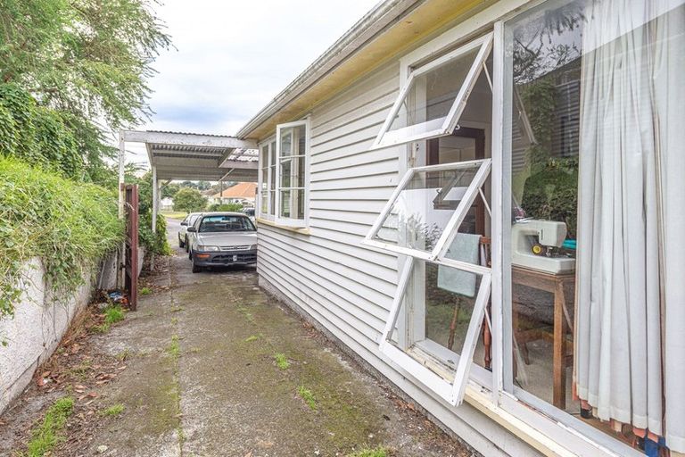 Photo of property in 53 Swiss Avenue, Gonville, Whanganui, 4501