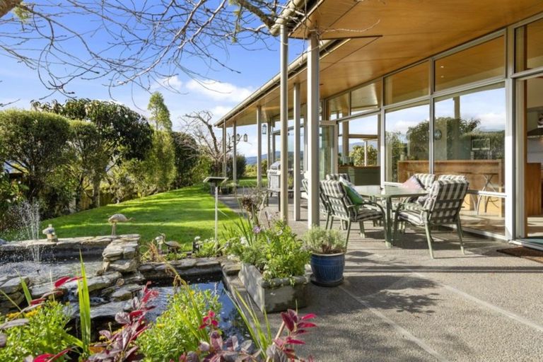 Photo of property in 33 Sylvan Way, Silverstream, Upper Hutt, 5019