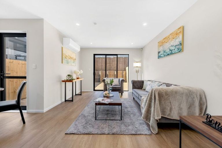 Photo of property in 22a Hearth Street, Flat Bush, 2019