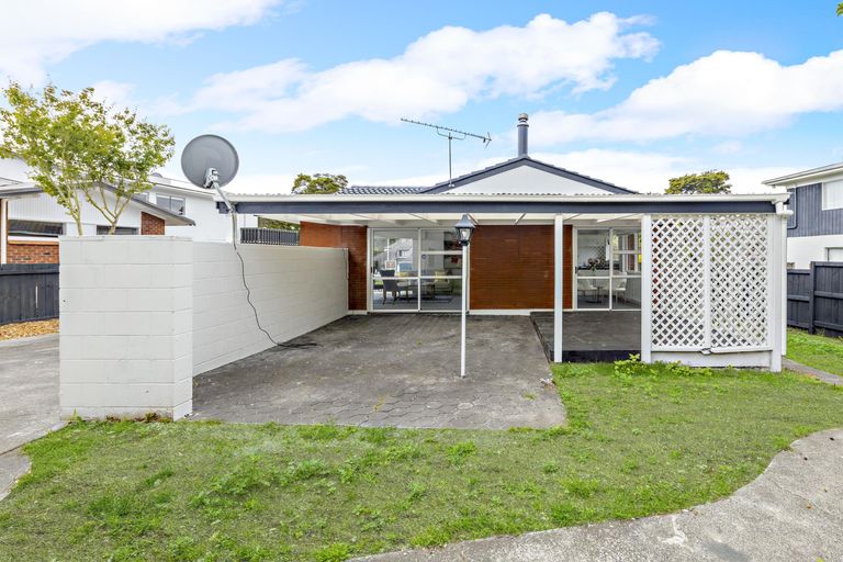 Photo of property in 41 Lawrence Crescent, Hillpark, Auckland, 2102