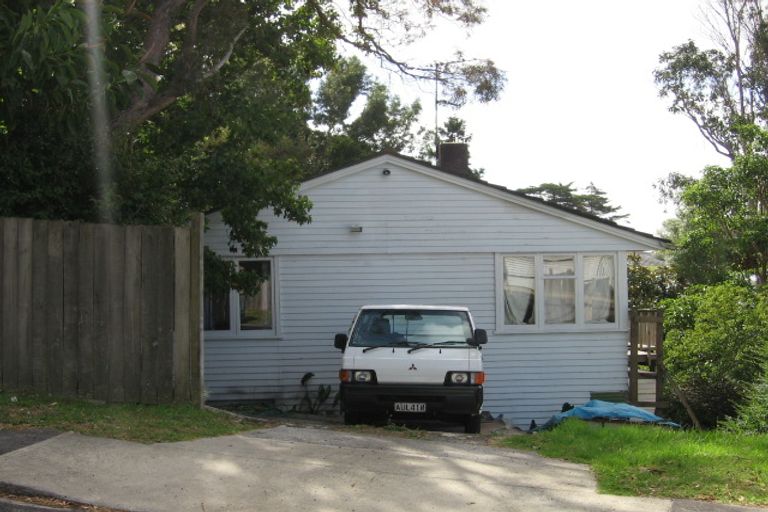 Photo of property in 6 Gemini Place, Beach Haven, Auckland, 0626