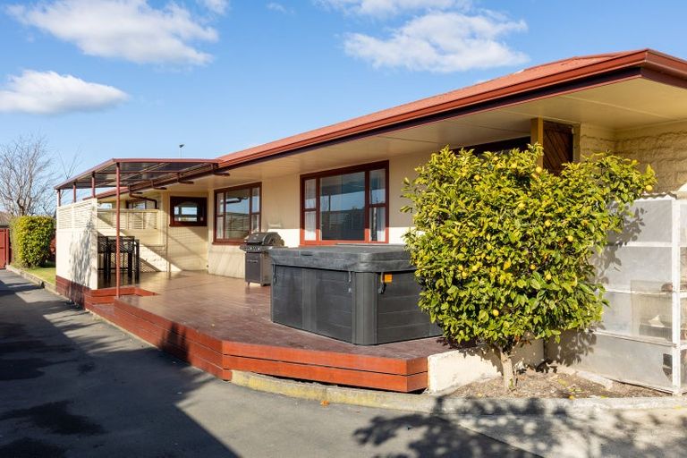 Photo of property in 175 Grimseys Road, Redwood, Christchurch, 8051