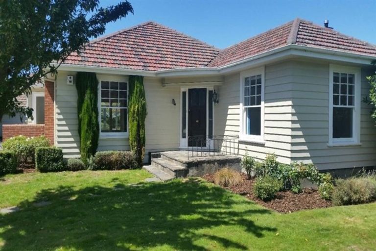 Photo of property in 76 Clyde Road, Ilam, Christchurch, 8041