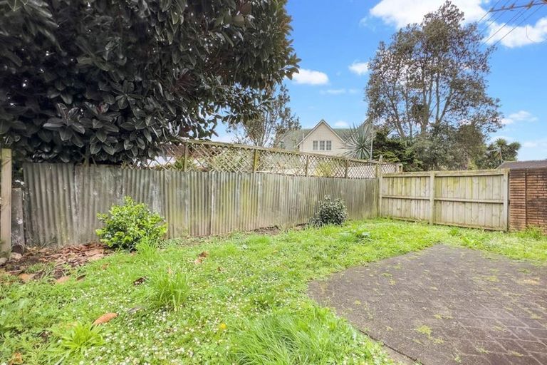 Photo of property in 2/108 East Tamaki Road, Papatoetoe, Auckland, 2025