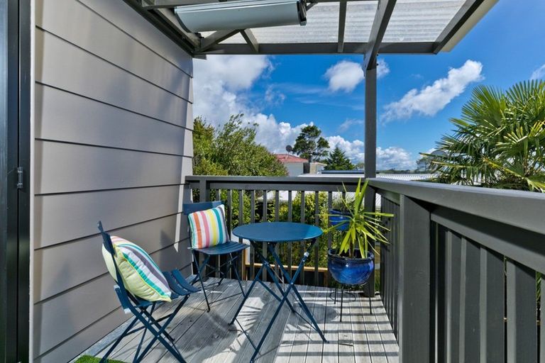 Photo of property in 1a Long Bay Drive, Torbay, Auckland, 0630