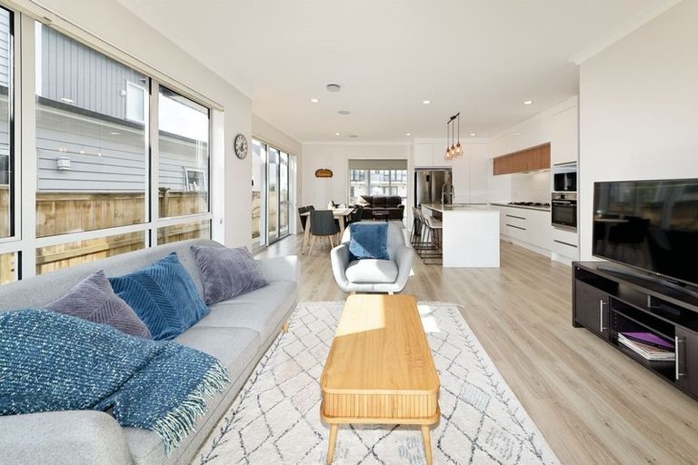 Photo of property in 23 Hangar Lane, Whenuapai, Auckland, 0618