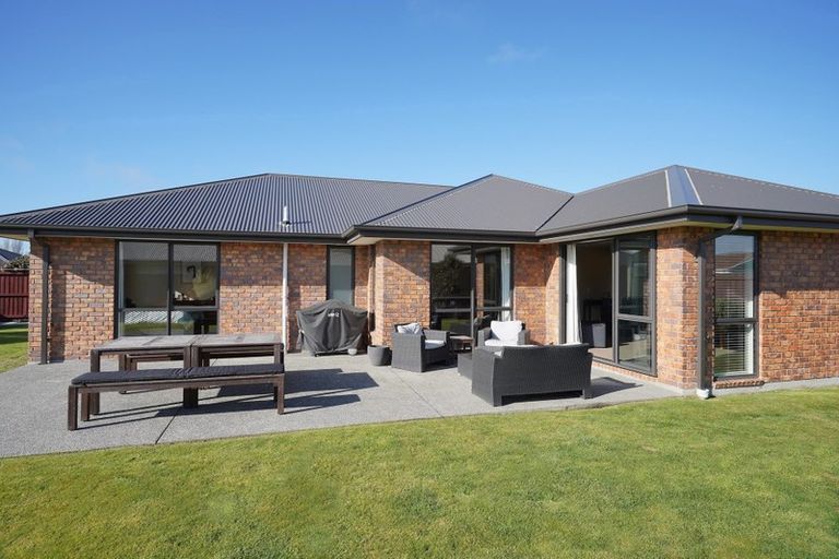 Photo of property in 45 Factory Road, Belfast, Christchurch, 8051