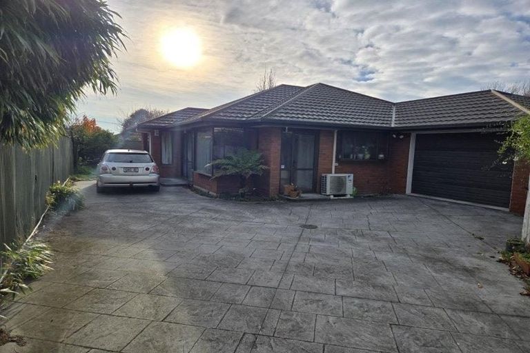 Photo of property in 2/18 Hare Street, Ilam, Christchurch, 8041