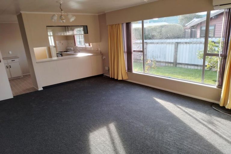 Photo of property in 11a Waddington Drive, Naenae, Lower Hutt, 5011