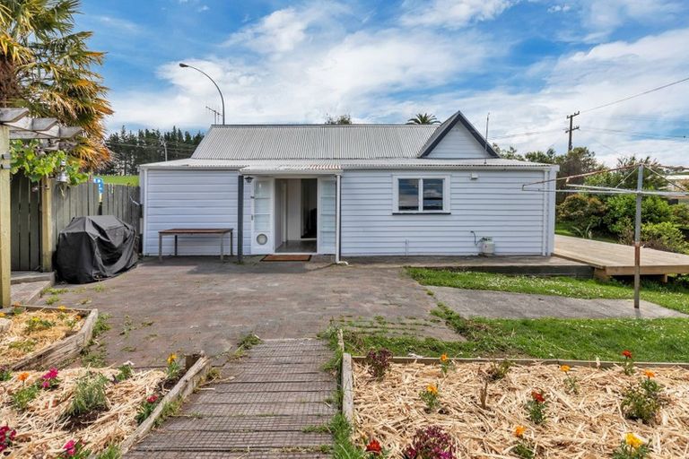 Photo of property in 1 Buchanan Street, Hikurangi, 0114