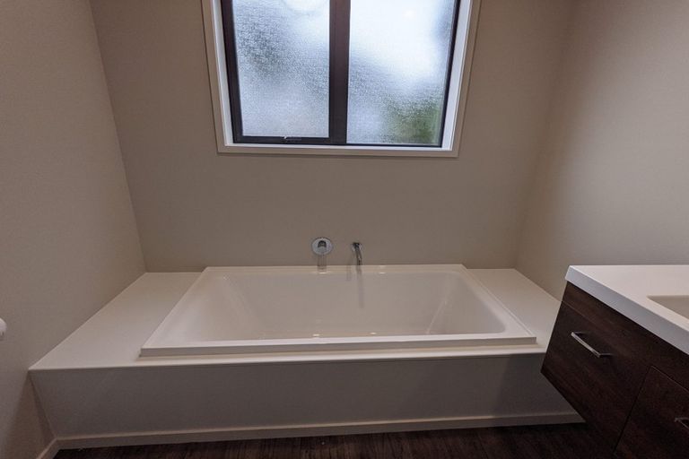 Photo of property in 5a Mckenzie Street, Levin, 5510