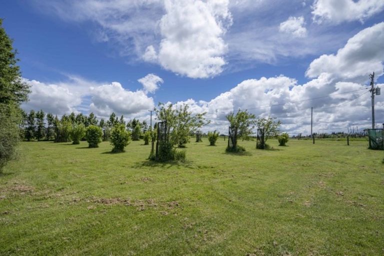 Photo of property in 75 Woodlands Cemetery Road, Woodlands, Invercargill, 9871