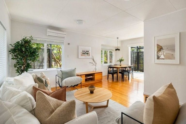 Photo of property in 9 Norrie Avenue, Mount Albert, Auckland, 1025