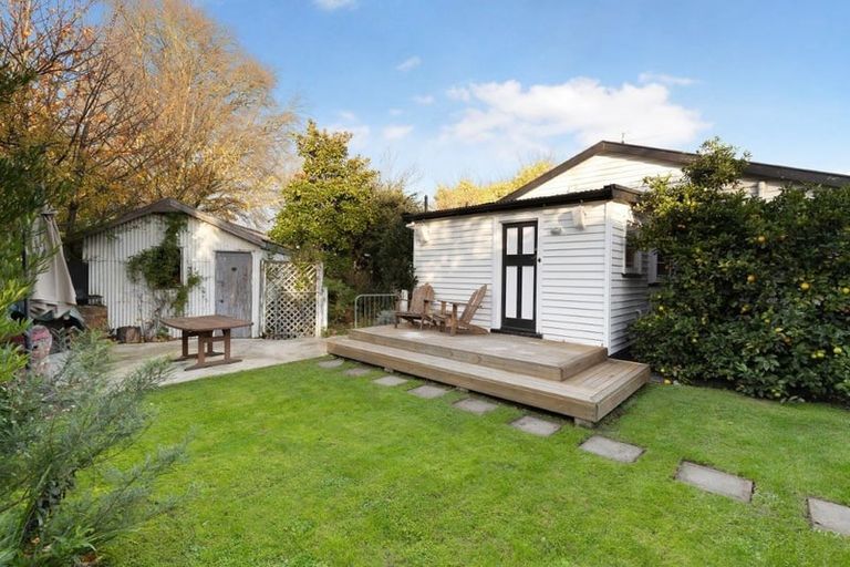 Photo of property in 35 Winters Road, Redwood, Christchurch, 8051