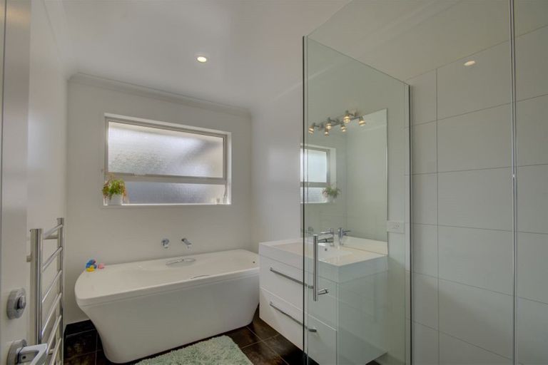 Photo of property in 34 Tripoli Street, Rangiora, 7400