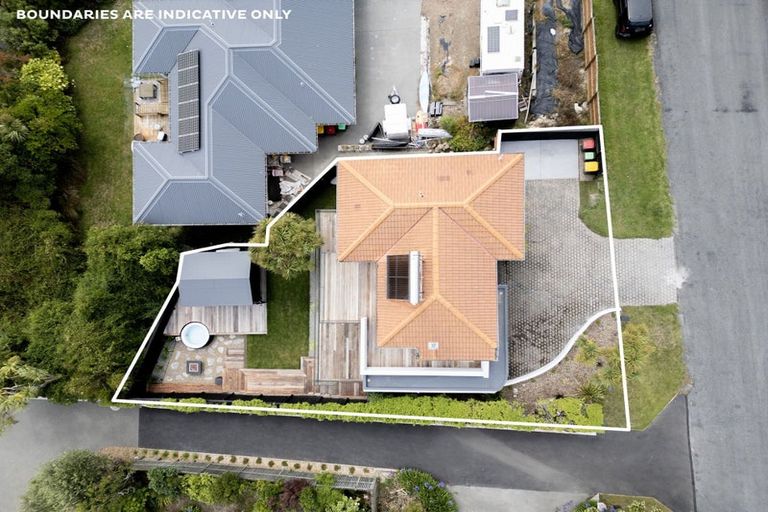 Photo of property in 5b Madeley Road, Mount Pleasant, Christchurch, 8081