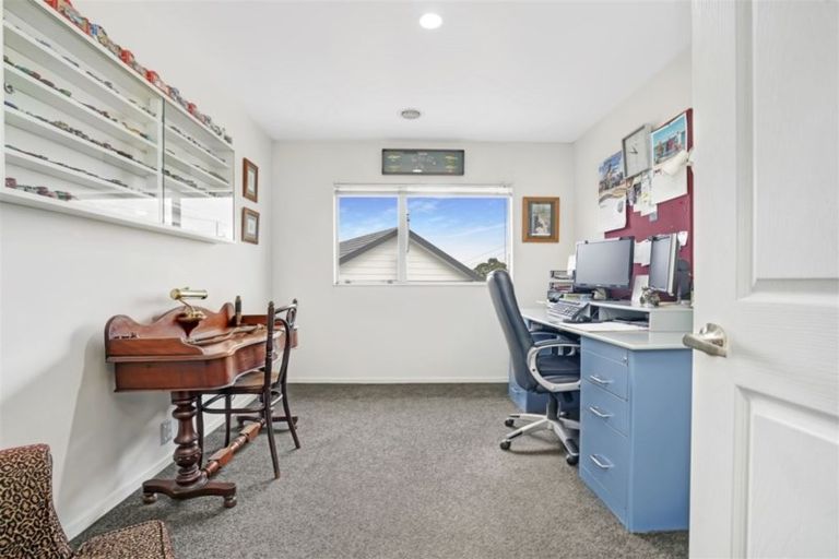 Photo of property in 37 Dixon Road, Fitzroy, Hamilton, 3206