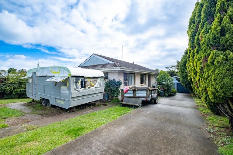 Photo of property in 16 Jade Avenue, Pakuranga Heights, Auckland, 2010