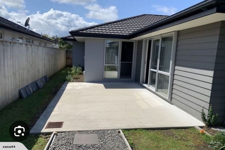 Photo of property in 68 Arion Road, Takanini, 2112