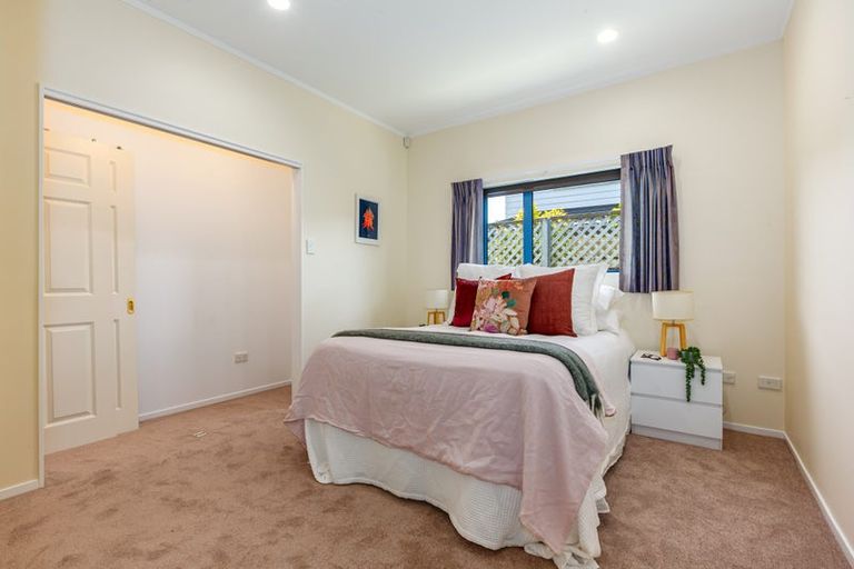 Photo of property in 3 Barque Crescent, Whitby, Porirua, 5024