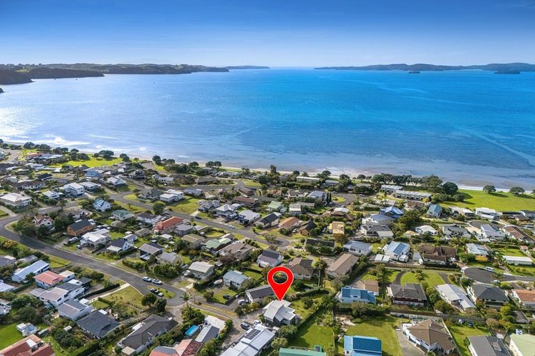 Photo of property in 20 Hinemoa Place, Snells Beach, 0920