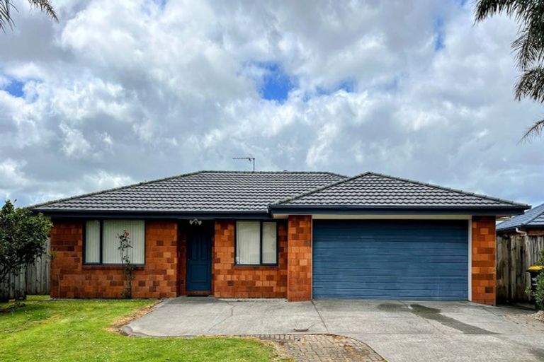 Photo of property in 22 Greig Place, Pukekohe, 2120