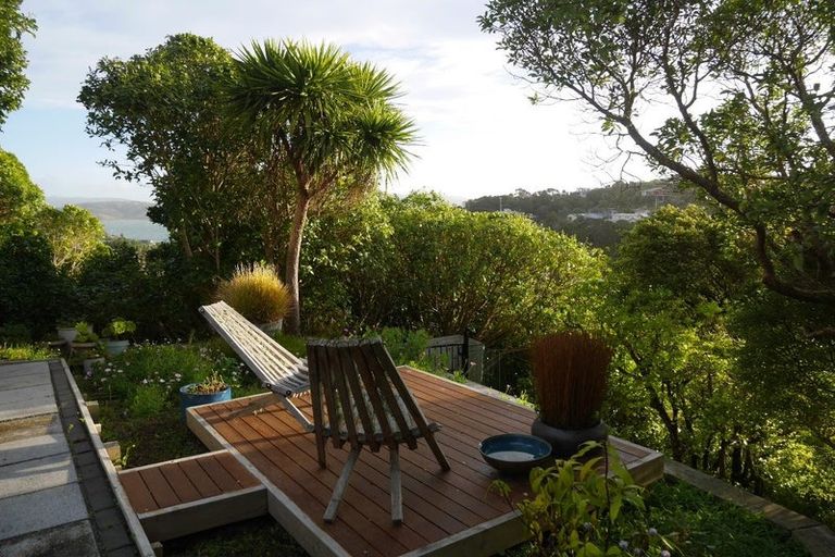 Photo of property in 82 Cluny Road, Plimmerton, Porirua, 5026